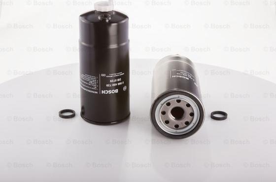 BOSCH 0 986 450 729 - Filtru combustibil aaoparts.ro
