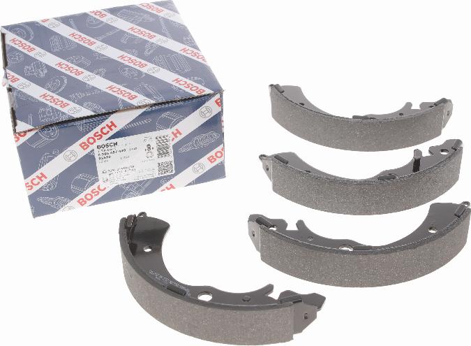 BOSCH 0 986 487 440 - Set saboti frana aaoparts.ro