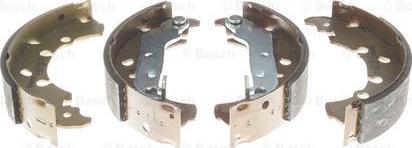 BOSCH 0 986 487 599 - Set saboti frana aaoparts.ro