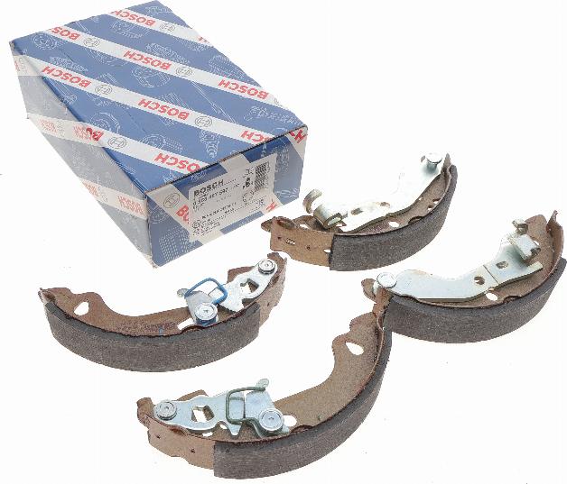 BOSCH 0 986 487 597 - Set saboti frana aaoparts.ro