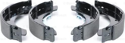 BOSCH 0 986 487 585 - Set saboti frana aaoparts.ro