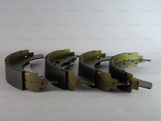 BOSCH 0 986 487 012 - Set saboti frana aaoparts.ro