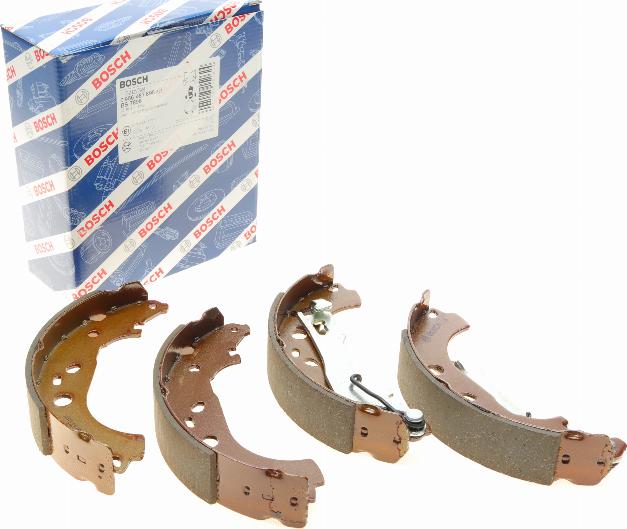 BOSCH 0 986 487 898 - Set saboti frana aaoparts.ro