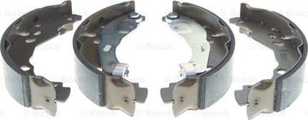 BOSCH 0 986 487 819 - Set saboti frana aaoparts.ro