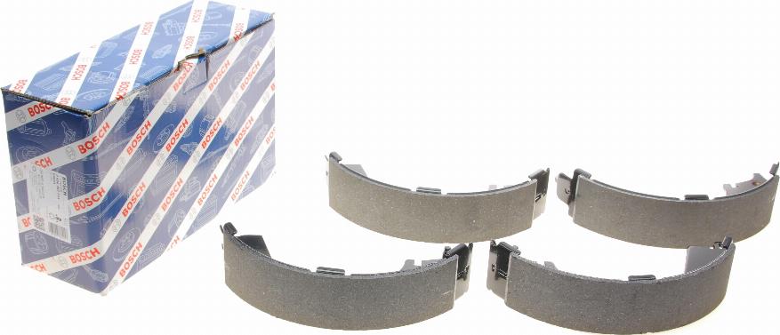 BOSCH 0 986 487 743 - Set saboti frana aaoparts.ro