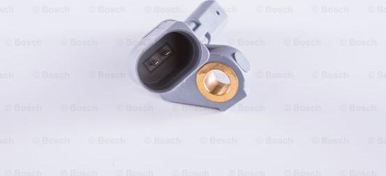 BOSCH 0 986 594 560 - Senzor,turatie roata aaoparts.ro