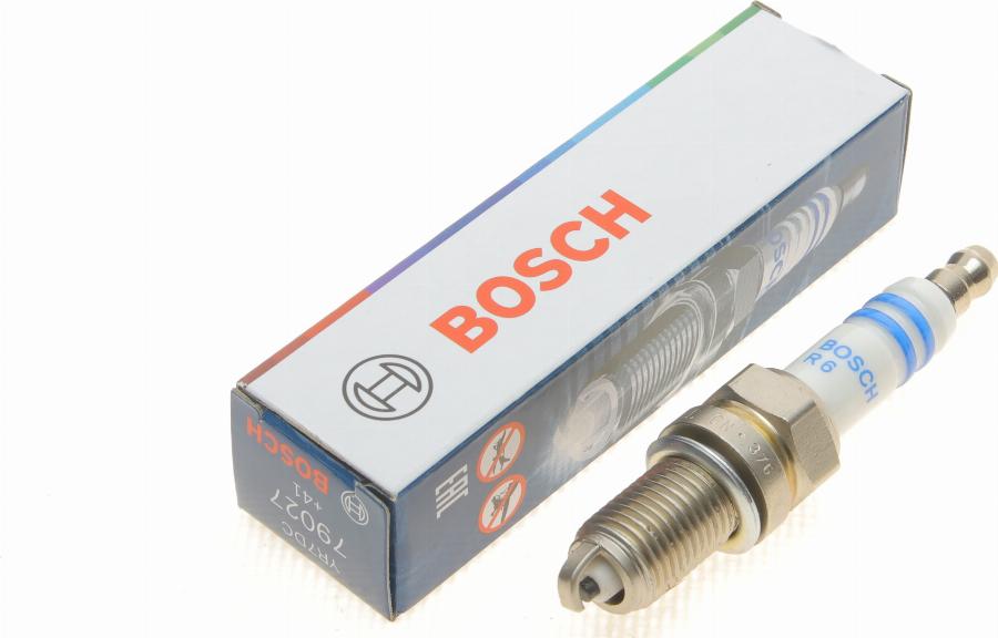 BOSCH 0 242 135 515 - Bujii aaoparts.ro