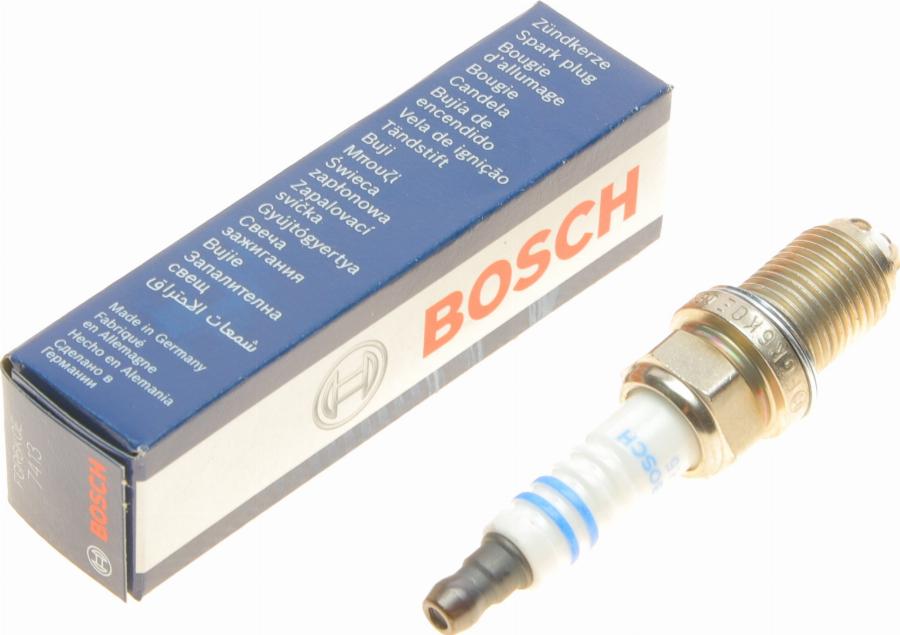 BOSCH 0 242 240 587 - Bujii aaoparts.ro