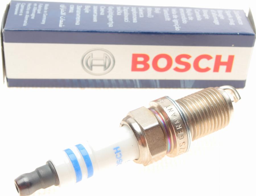 BOSCH 0 242 240 653 - Bujii aaoparts.ro