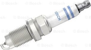 BOSCH 0 242 240 665 - Bujii aaoparts.ro