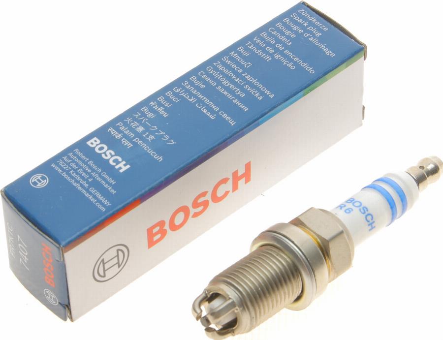 BOSCH 0 242 235 766 - Bujii aaoparts.ro