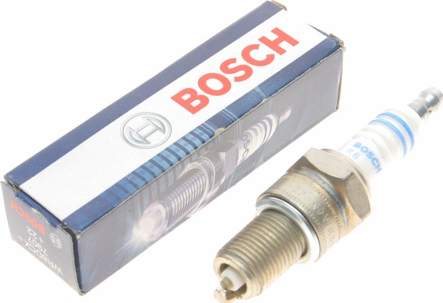 BOSCH 0 242 229 687 - Bujii aaoparts.ro