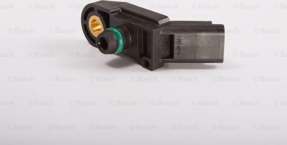 BOSCH 0 261 230 058 - Senzor, presiune galerie admisie aaoparts.ro