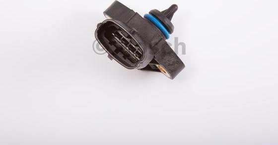 BOSCH 0281006123 - Senzor, temperatura / presiune ulei aaoparts.ro