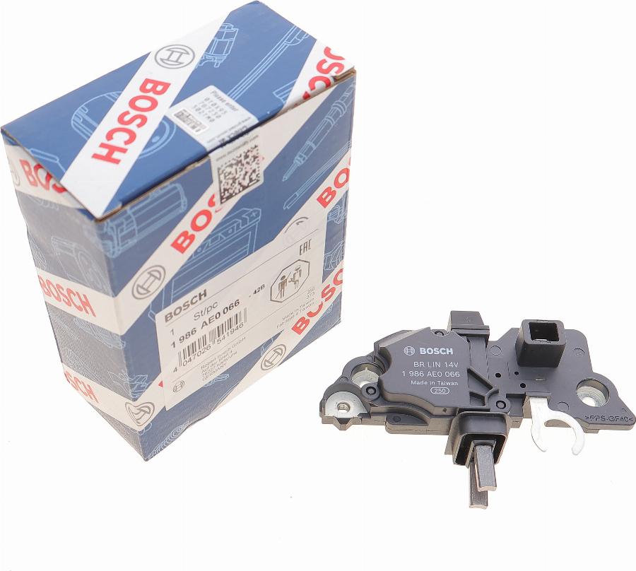 BOSCH 1 986 AE0 066 - Regulator, alternator aaoparts.ro