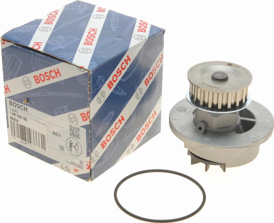 BOSCH 1 987 949 700 - Pompa apa aaoparts.ro