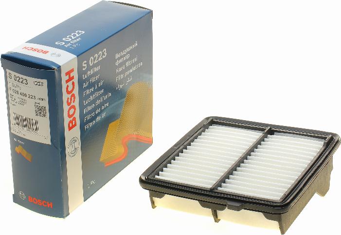 BOSCH F 026 400 223 - Filtru aer aaoparts.ro