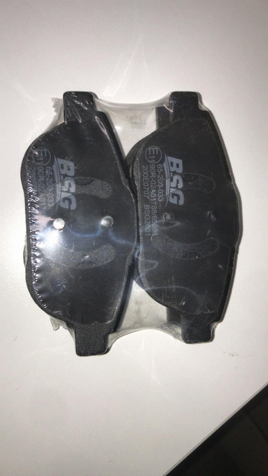 BSG BSG 65-200-033 - Set placute frana,frana disc aaoparts.ro