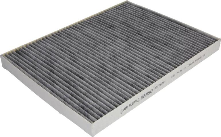 Denso DCF067K - Filtru, aer habitaclu aaoparts.ro