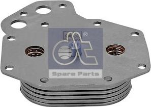 DT Spare Parts 4.61899 - Radiator ulei, ulei motor aaoparts.ro