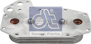 DT Spare Parts 4.61889 - Radiator ulei, ulei motor aaoparts.ro