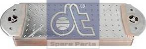 DT Spare Parts 2.11472 - Radiator ulei, ulei motor aaoparts.ro