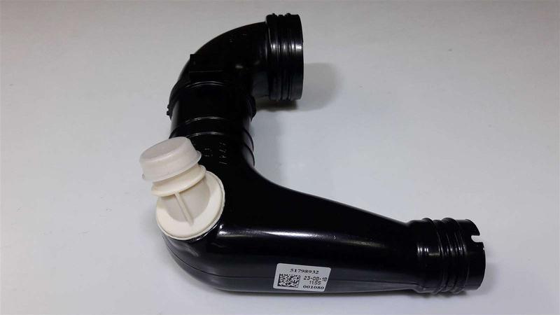 FIAT 51798932 - Furtun aer supraalimentare aaoparts.ro