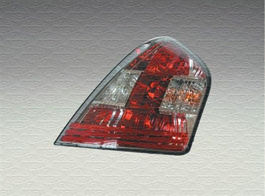 Magneti Marelli 714028150701 - Lampa spate aaoparts.ro