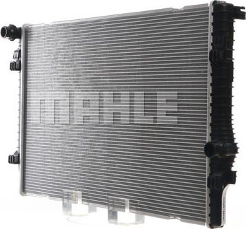 MAHLE CR 811 000S - Radiator, racire motor aaoparts.ro