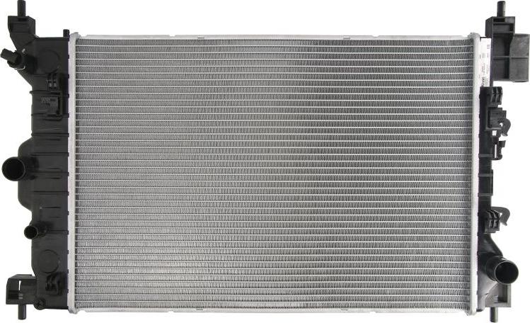 NISSENS 61697 - Radiator, racire motor aaoparts.ro