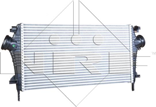 NRF 30796 - Intercooler, compresor aaoparts.ro