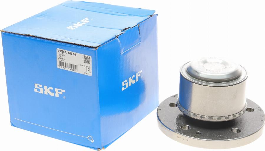 SKF VKBA 6676 - Set rulment roata aaoparts.ro