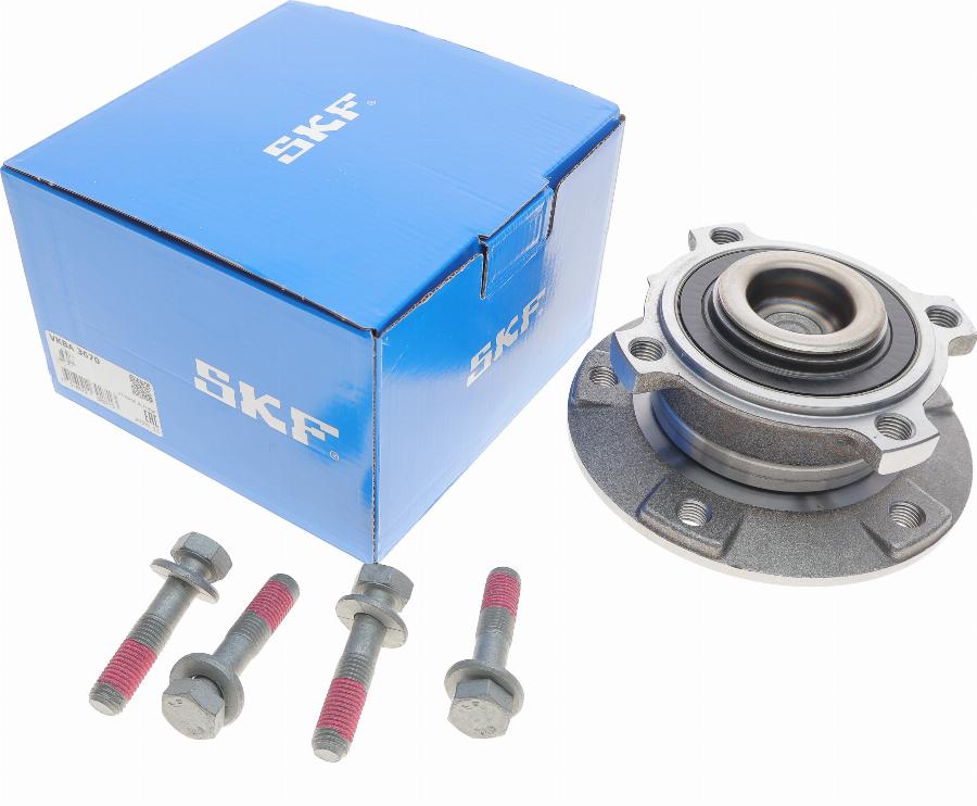 SKF VKBA 3670 - Set rulment roata aaoparts.ro