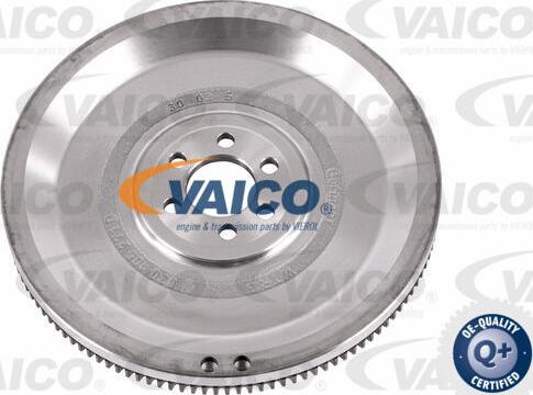 VAICO V10-6537 - Volanta aaoparts.ro