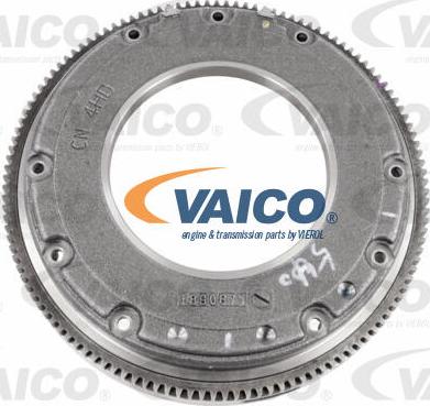 VAICO V10-6576 - Volanta aaoparts.ro