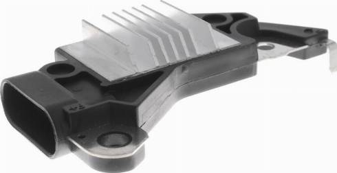 Vemo V46-77-0028 - Regulator, alternator aaoparts.ro