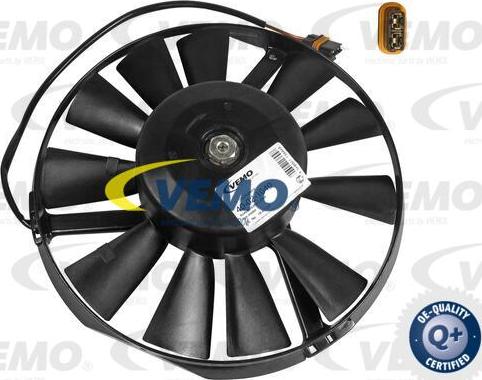 Vemo V40-02-1040 - Ventilator, radiator aaoparts.ro