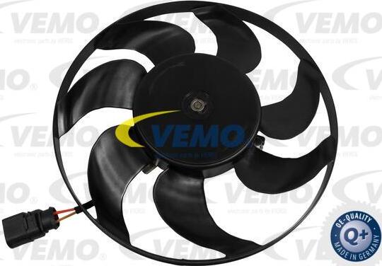 Vemo V15-01-1892 - Ventilator, radiator aaoparts.ro