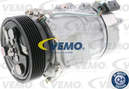 Vemo V15-15-0002 - Compresor, climatizare aaoparts.ro