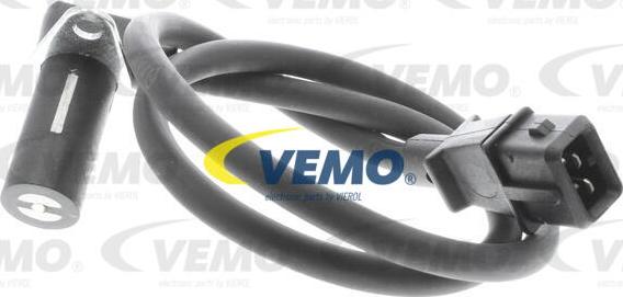 Vemo V24-72-0067 - Senzor impulsuri, arbore cotit aaoparts.ro