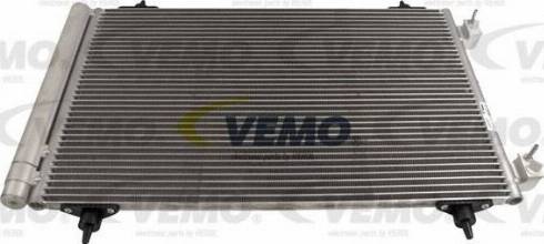Vemo V22-62-0007 - Condensator, climatizare aaoparts.ro
