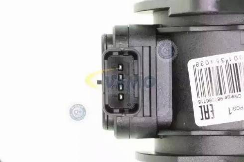 Vemo V22-72-0012 - Senzor debit aer aaoparts.ro
